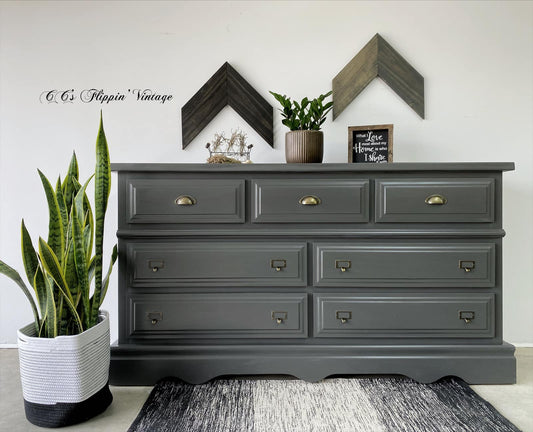 Vintage Dresser in Lazy Linen with Clear Coat