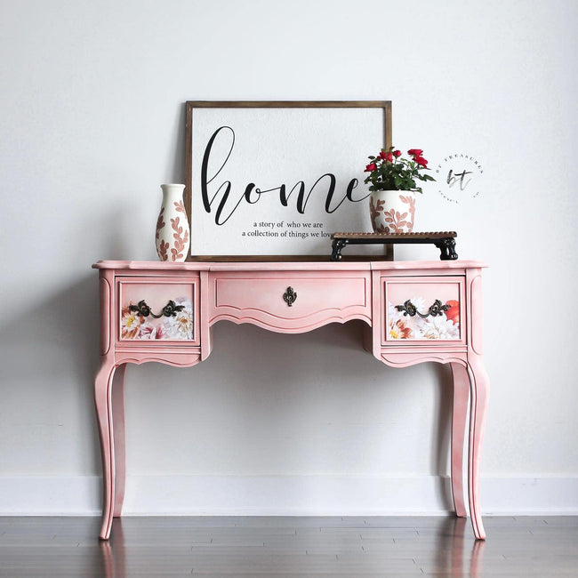 Pink blended dry brushed vanity with floral designs