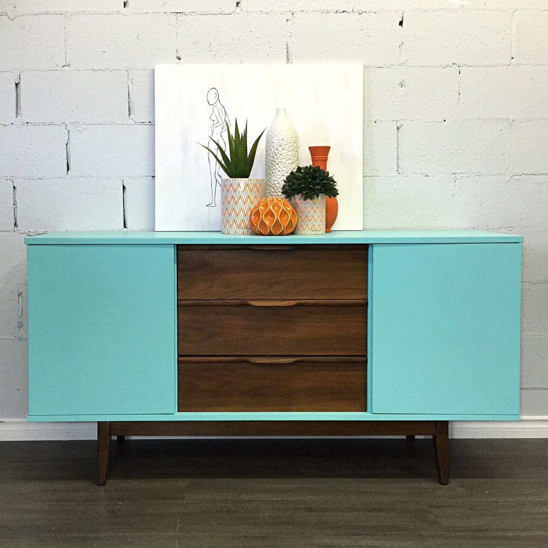 Mid century style buffet in "Tropical Cocktail"