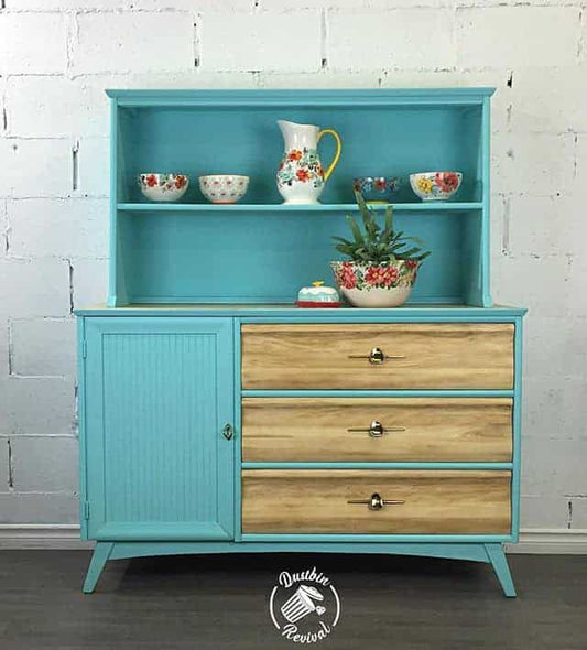 Retailer Showcase: December 2017 #DIY #furniturepaint #paintedfurniture #homedecor #chalkpaint #retailer #showcase #countrychicpaint - blog.countrychicpaint.com