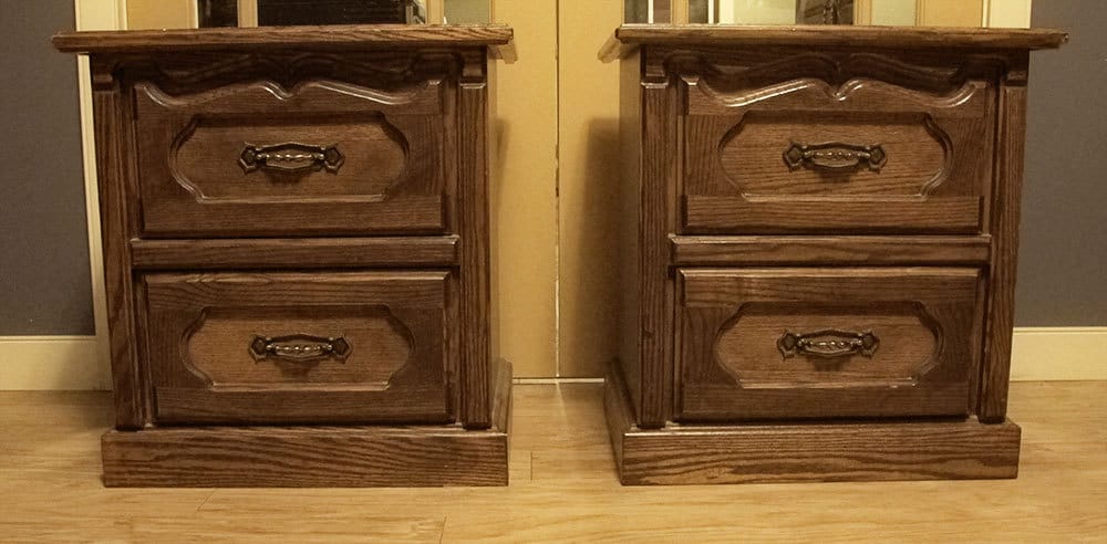 Goodnight Sweetheart Nightstands #DIY #furniturepaint #paintedfurniture #homedecor #nightstand #grey #glaze #chalkpaint #bedroom #rustic #countrychicpaint - blog.countrychicpaint.com