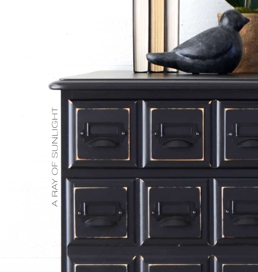 Apothecary Style Nightstands #DIY #furniturepaint #paintedfurniture #homedecor #black #apothecary #nighstand #bedroom #countrychicpaint - blog.countrychicpaint.com