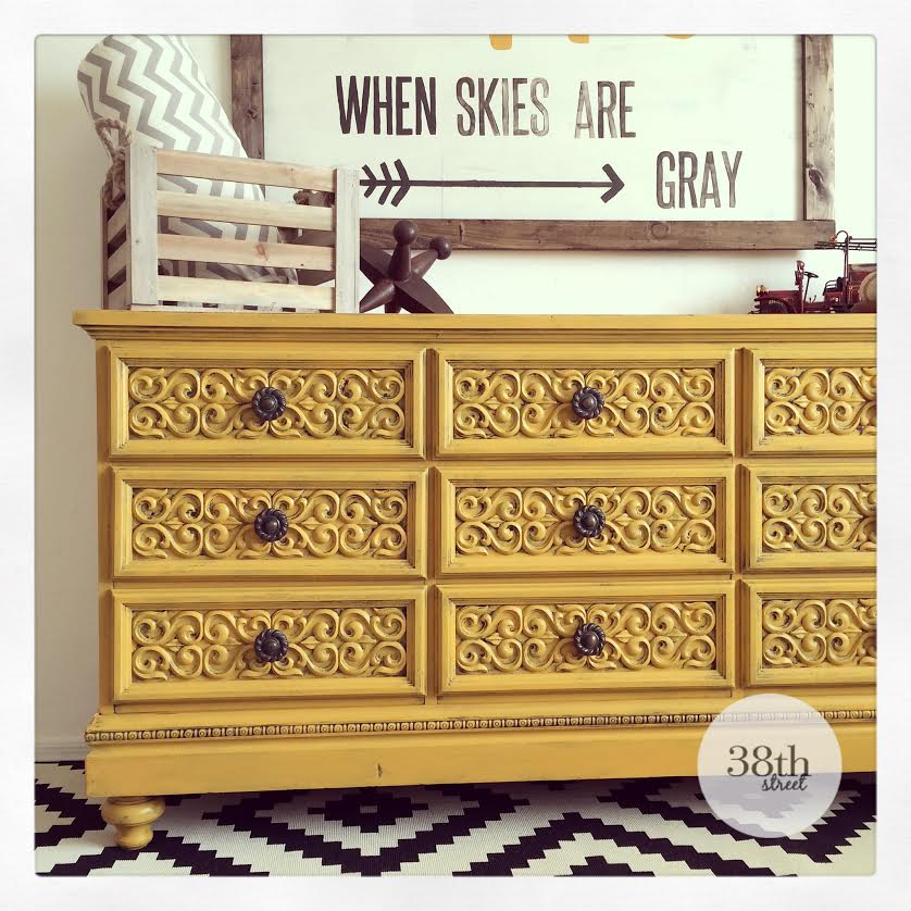 Adding Height and Color To Furniture #DIY #furniturepainting #paintedfurniture #homedecor - www.countrychicpaint.com/blog