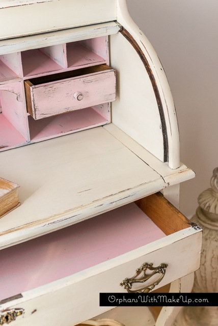 A Touch of Pink #DIY #furniturepainting #shabbychic #touchofpink #rolltopdesk - www.countrychicpaint.com/blog